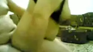 العمة العربية الناضجة تحصل على جولة جنسية صريحة من ابن أخيها