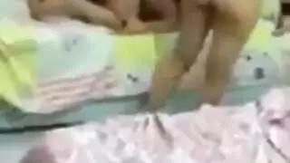 مواساة الارملة المثيرة