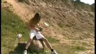 سحاقيات مستعدات لجلسة أكل كس مبلل بطريقة حلوة