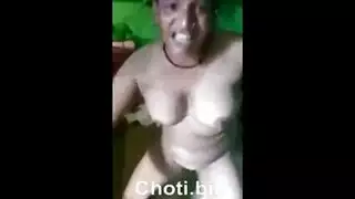 نيك على طاولة المطبخ: مفاجأة قذف في الطيز