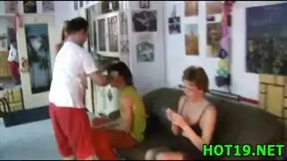 سكس رجل مع وكريفة صعيرة