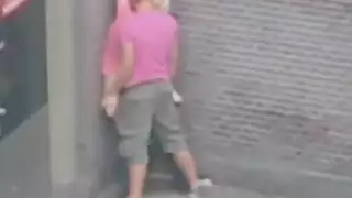 الكاميرا الخفية تلتقط جنس شرجي قاسٍ في الخارج