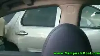 نادي نسائي عجيب الساقين