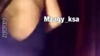 اجمل رقصة واجمل طيز عراقية تموت